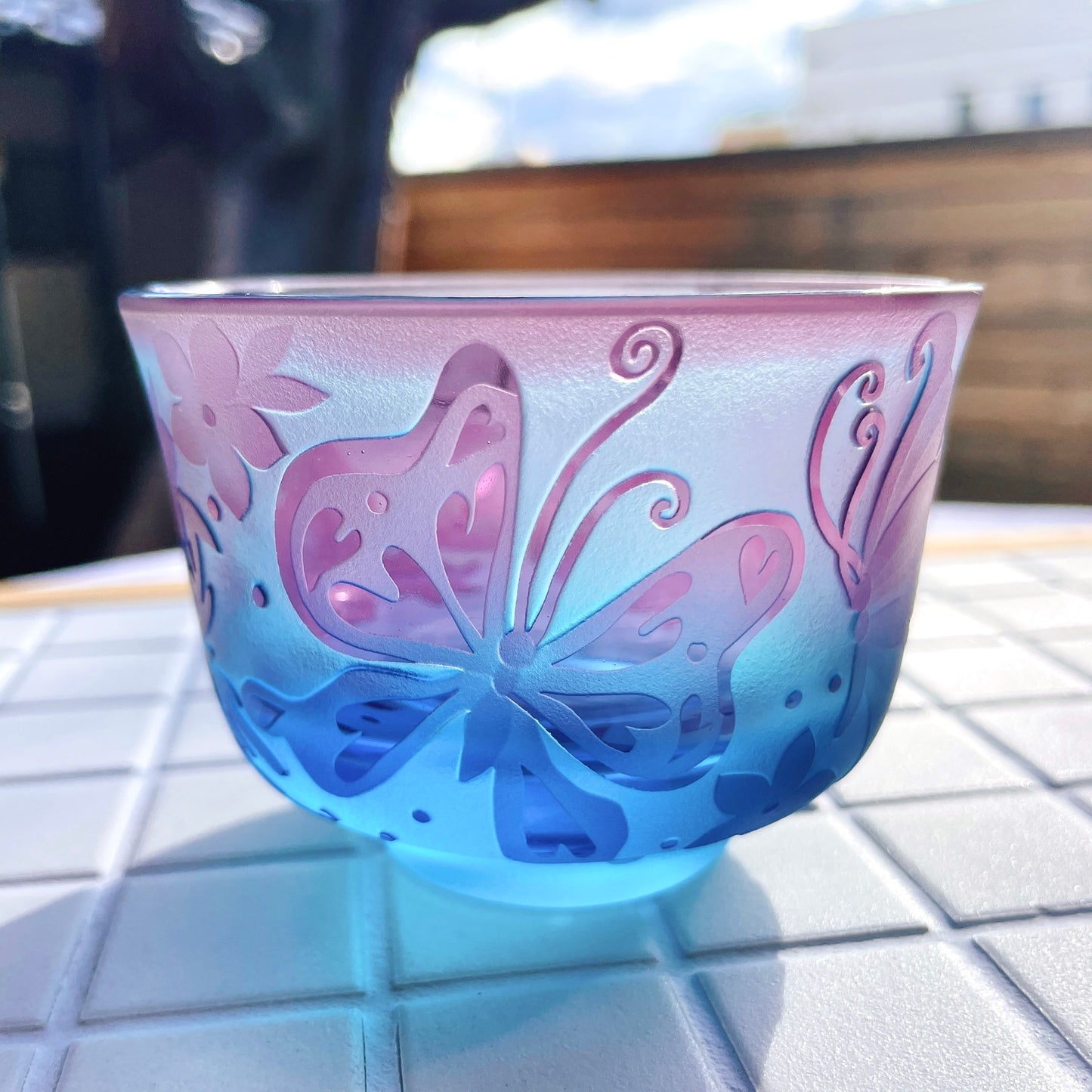 アネモネと蝶の戯れの小鉢兼お茶グラス